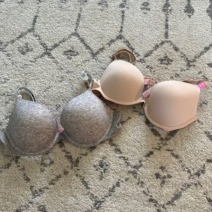 Victoria’s Secret bras
